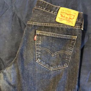Levi’s 559 Jean